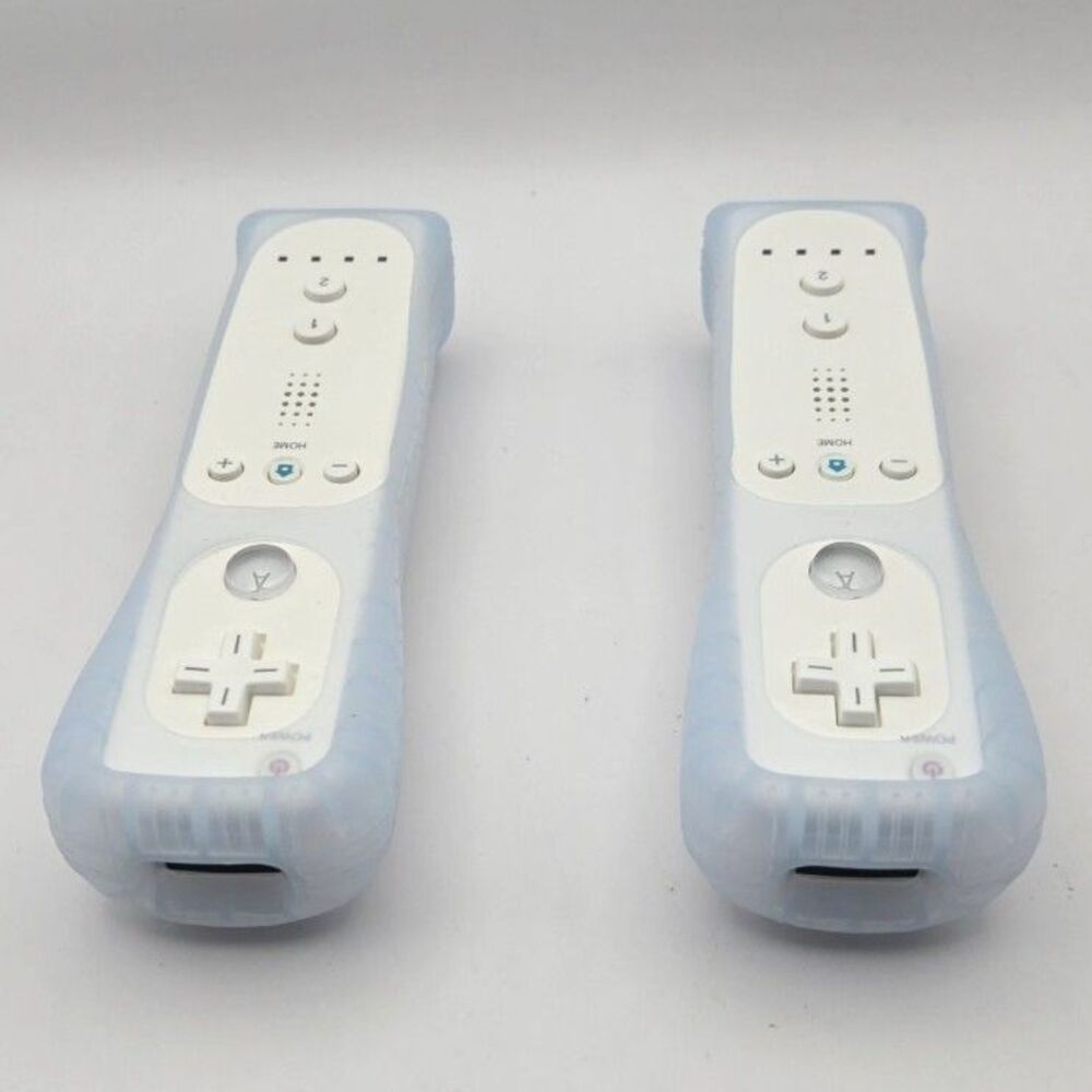 2x Nintendo Wii Remotes White with Wrist Straps